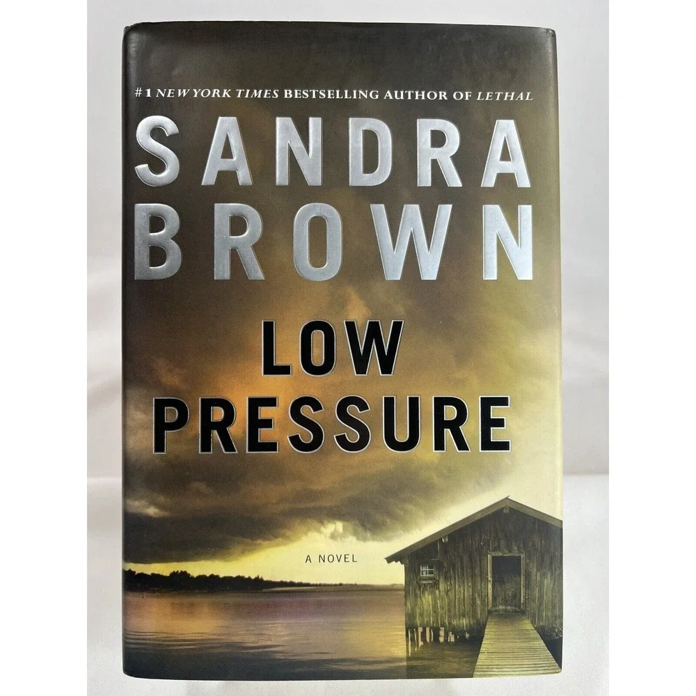 Sandra Brown Low‎ Pressure Hardcover Thriller Mystery Suspense Novel